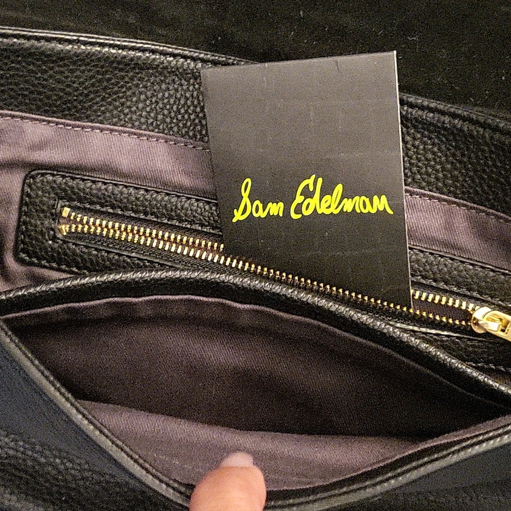 Purse - Picture 4 of 4